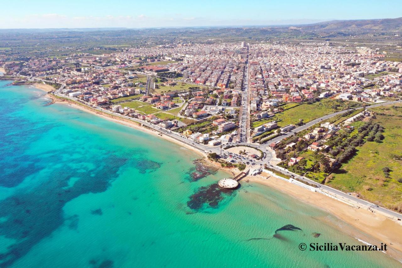 אבולה Onde Di Sicilia Suite Sea View מראה חיצוני תמונה