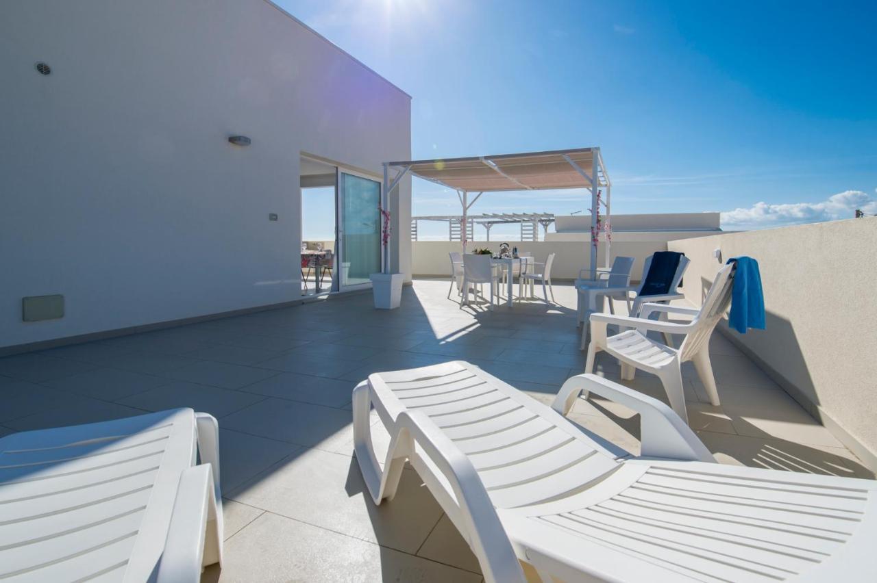 אבולה Onde Di Sicilia Suite Sea View מראה חיצוני תמונה