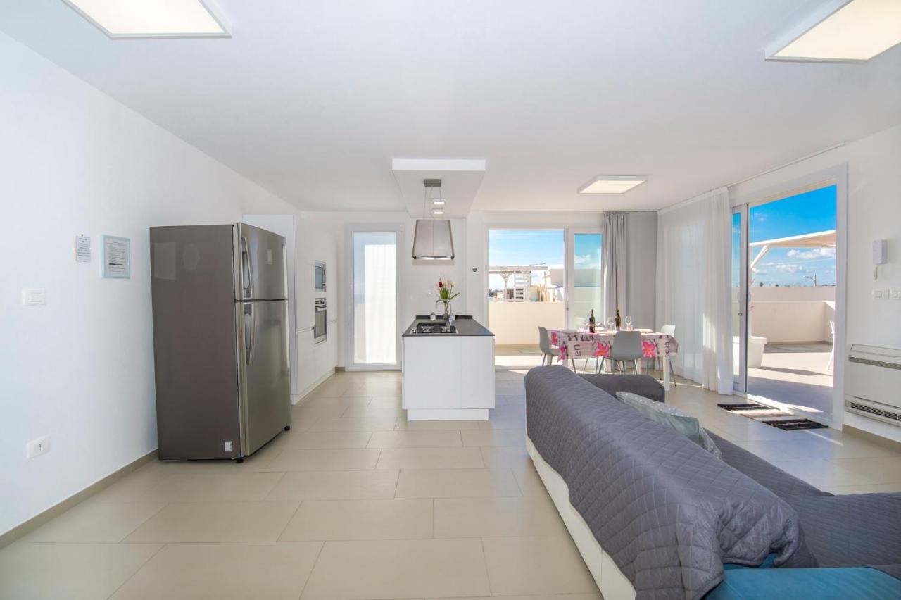 אבולה Onde Di Sicilia Suite Sea View מראה חיצוני תמונה