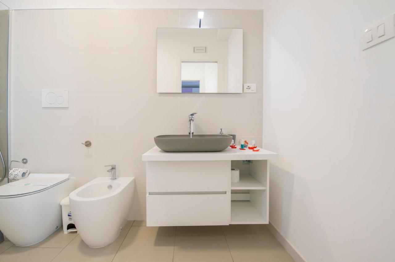 אבולה Onde Di Sicilia Suite Sea View מראה חיצוני תמונה